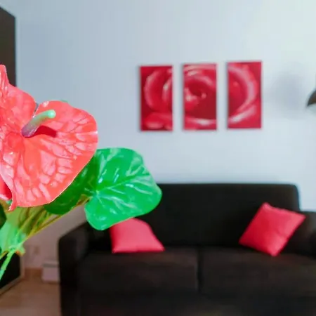 Studio In Lido Di Ostia, With Wonderful City View, Furnished Terrace And Wifi - 1 Km From The Beach * Roma