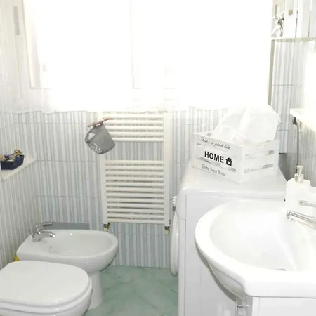 Studio In Lido Di Ostia, With Wonderful City View, Furnished Terrace And Wifi - 1 Km From The Beach Apartamento Roma