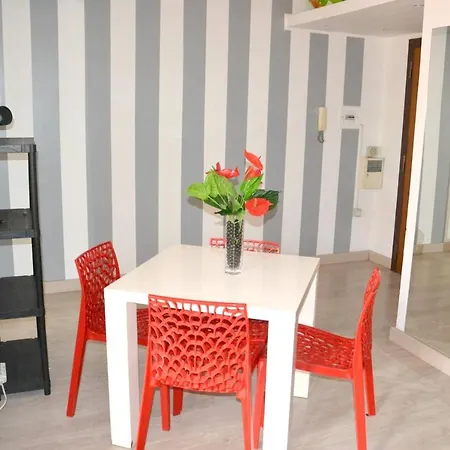 Apartamento Studio In Lido Di Ostia, With Wonderful City View, Furnished Terrace And Wifi - 1 Km From The Beach *